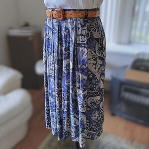 Vtg ocean batik pleated high waisted maxi skirt with pockets